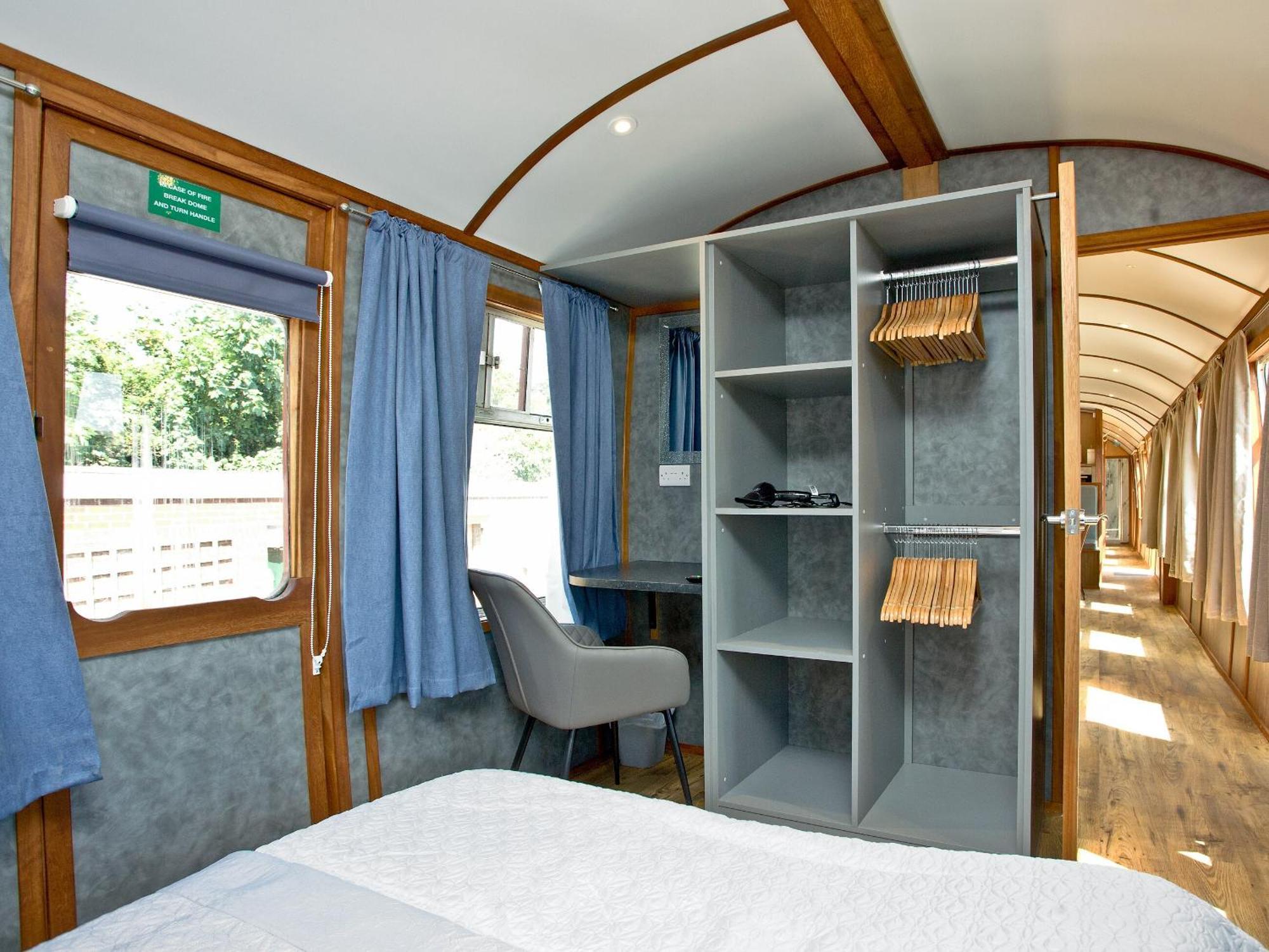 Brunel Boutique Railway Carriage 2 Dawlish Exterior photo
